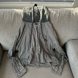 American Eagle Cropped Hooded Flannel